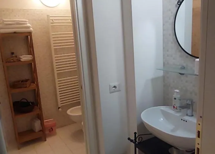 Casa Oxilia * ドモドッソラ
